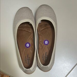 Dearfoam Cream Flats Comfort Slip-On Loafers